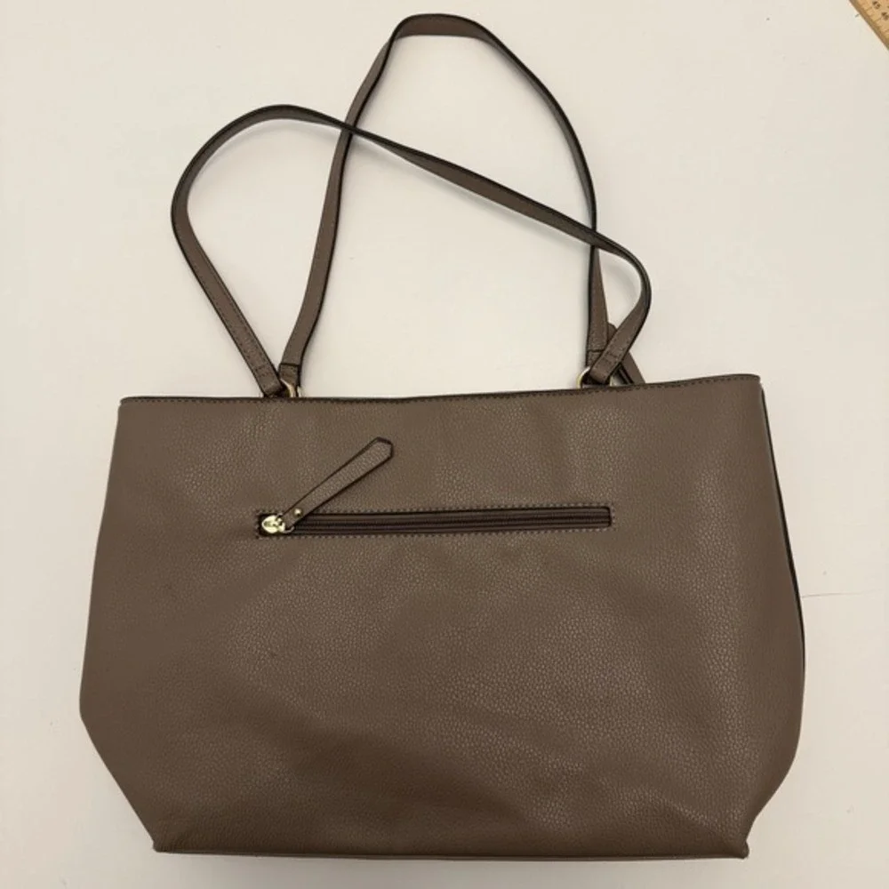 Mathew + Julian Pebble‎ Faux Leather Taupe Leopard Lining Tote Bag Large